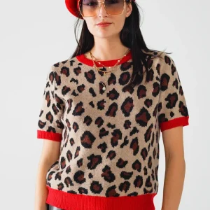blusa aconchegante com estampa de pantera e bordas vermelhas