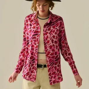Camisa com Botões em Estampa de Leopardo Fúcsia