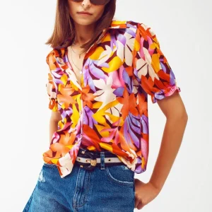 Camisa estampada floral com mangas elásticas em cores variadas