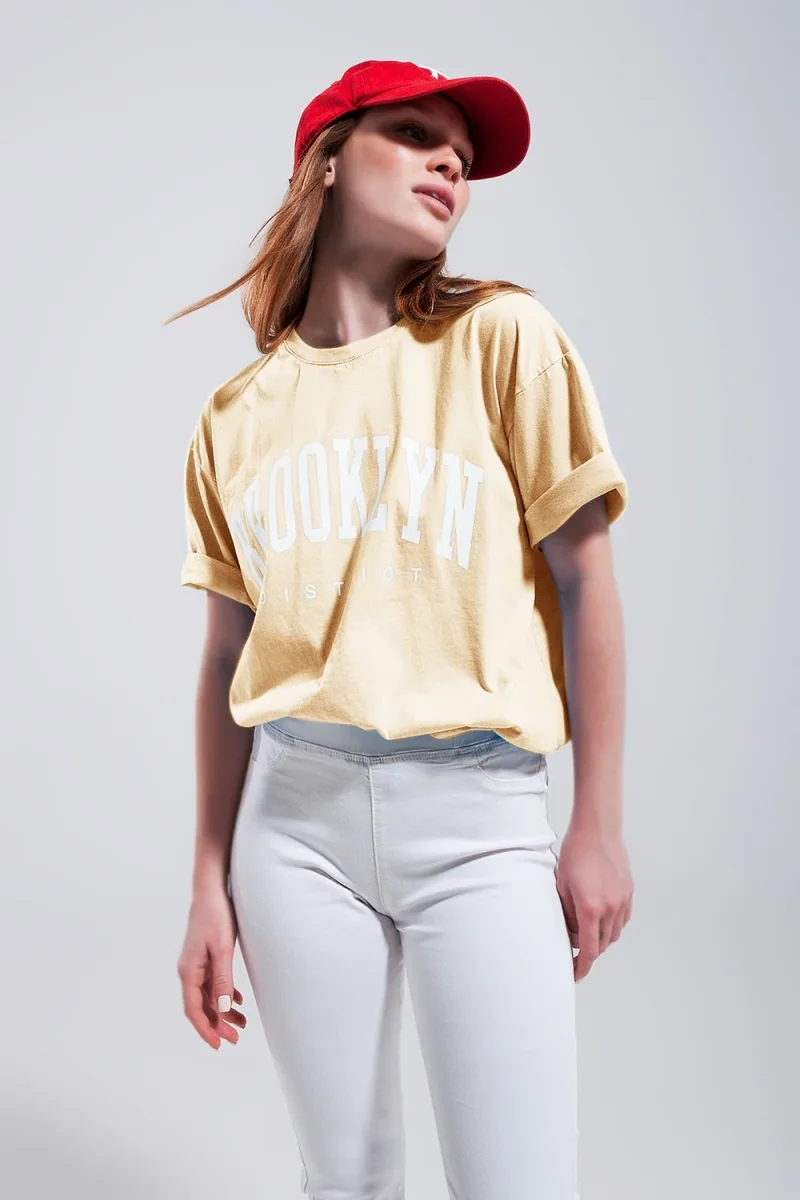 Camiseta com texto do distrito de Brooklyn em amarela - Image 3