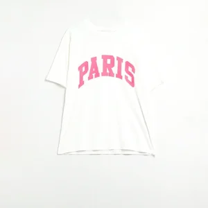 Camiseta Relaxada Branca Paris com Letras Cor-de-rosa