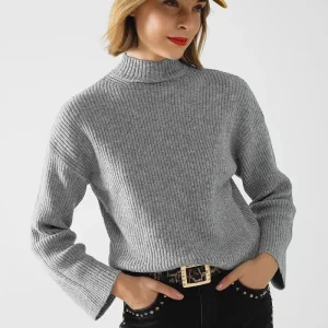 camisola de gola alta canelada cinzenta