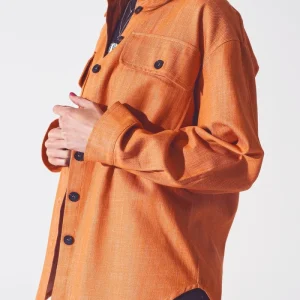 Shacket de manga comprida em laranja