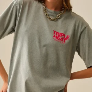 T-shirt de manga curta TRIPLE HEAT LOGO em cinzento lavado de corte descontraído