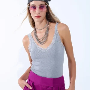 Tank Top com decote redondo e renda em cinzento