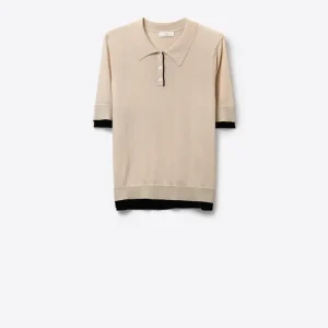 Top polo de malha bege com pormenor de guarnição preto