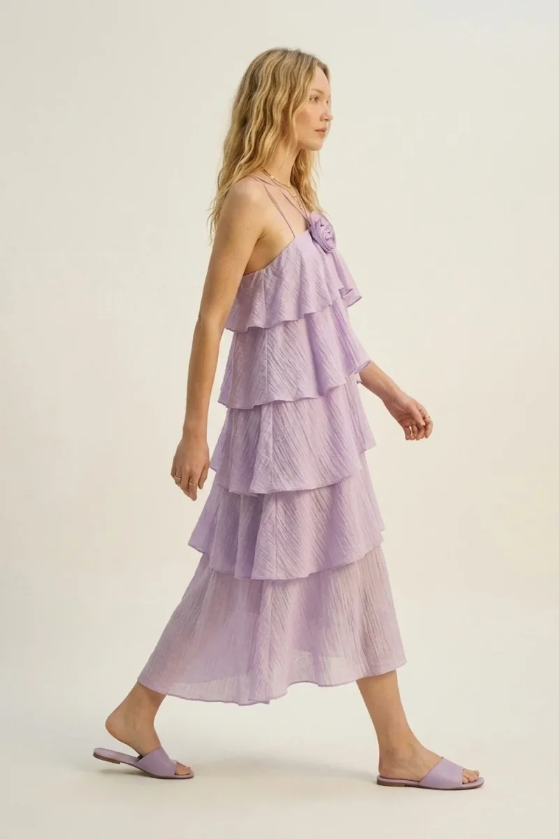 Vestido Longo com Detalhe de Rosa em Camadas Babados e Textura Amassada Lilás - Image 2
